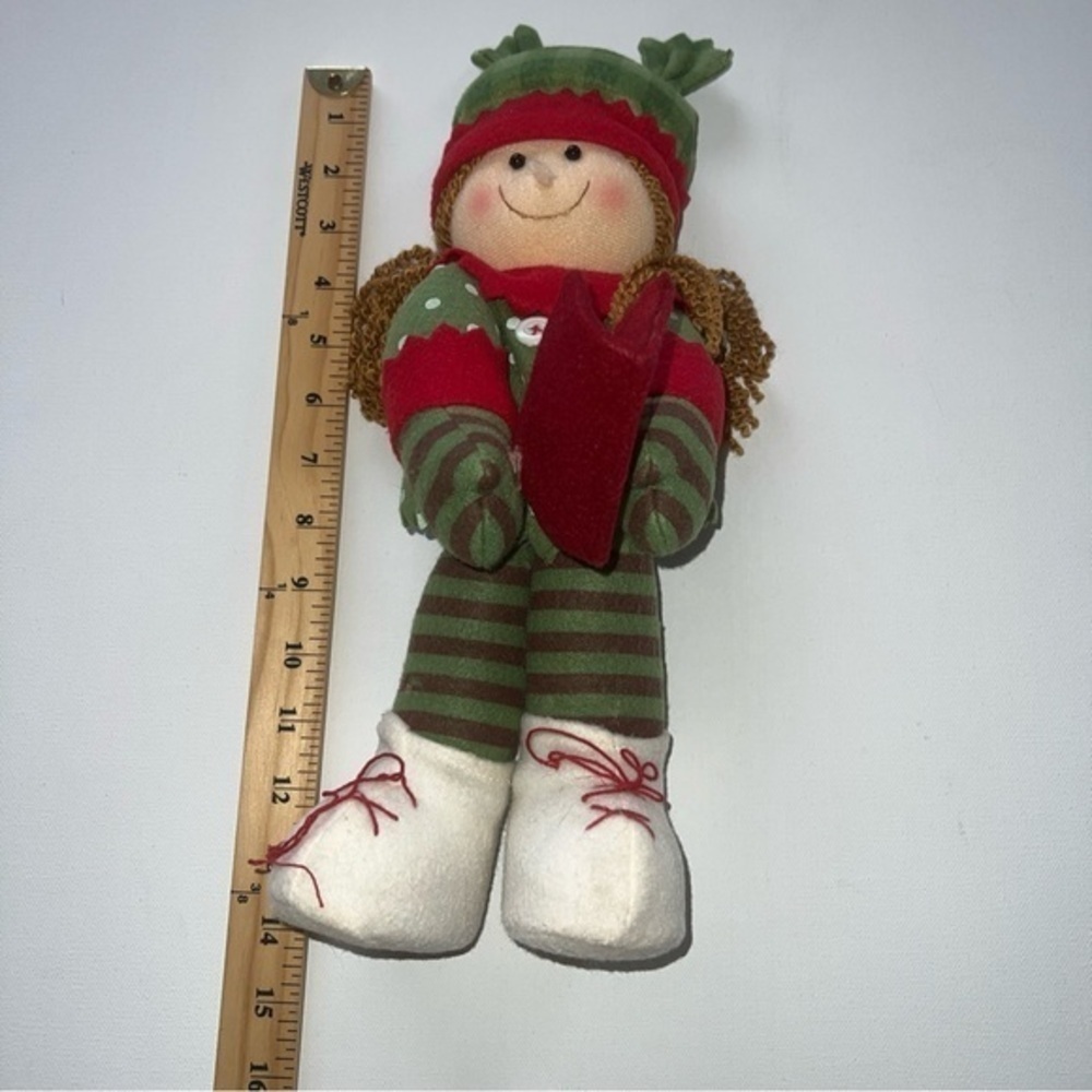 Avon Christmas‎ Caroler Little Girl On Metal Doll Plush 🔥🔥 (G)